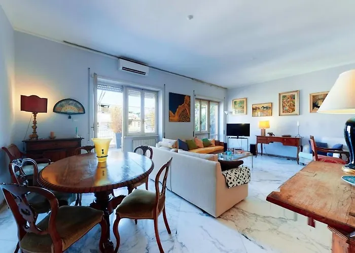 Fiorella's Terrace Apartment *